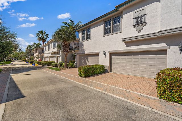 153 Evergrene Parkway, Palm Beach Gardens, FL 33410