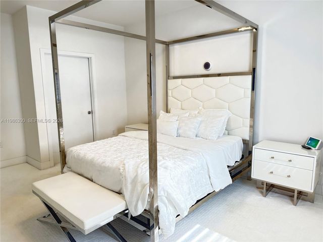 4393 NW 9th St, Plantation, FL 33317