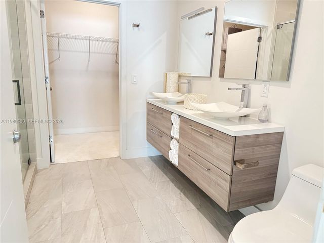 4393 NW 9th St, Plantation, FL 33317