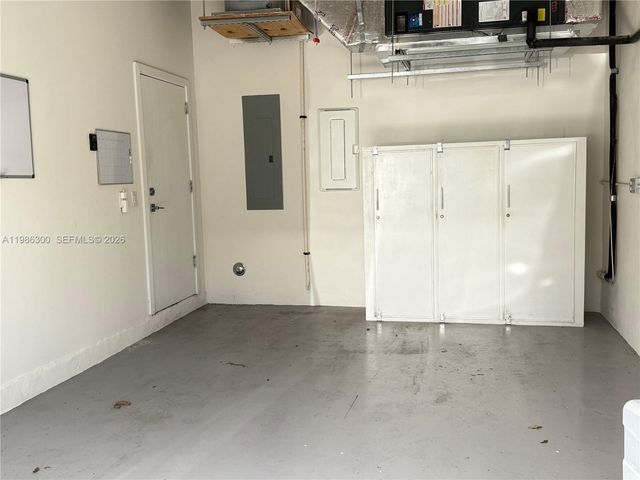 4393 NW 9th St, Plantation, FL 33317