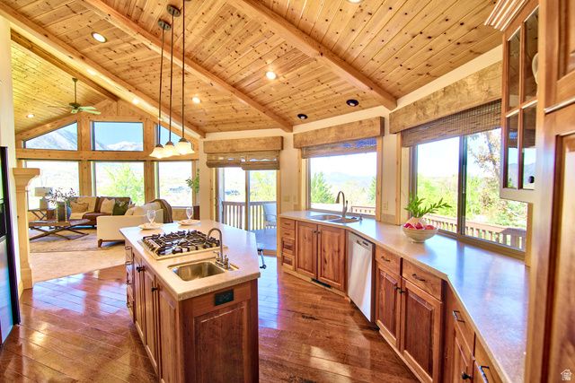 715 S OAK DR, Woodland Hills, UT 84653