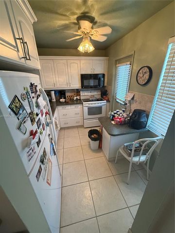 700 NE 14th Ave 409, Hallandale Beach, FL 33009