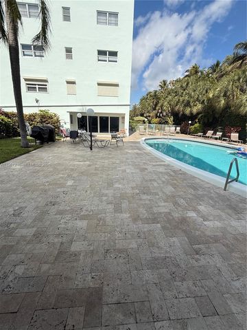 700 NE 14th Ave 409, Hallandale Beach, FL 33009