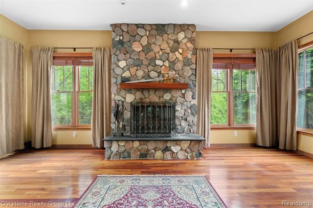 30761 Glenmuer Street, Farmington Hills, MI 48334