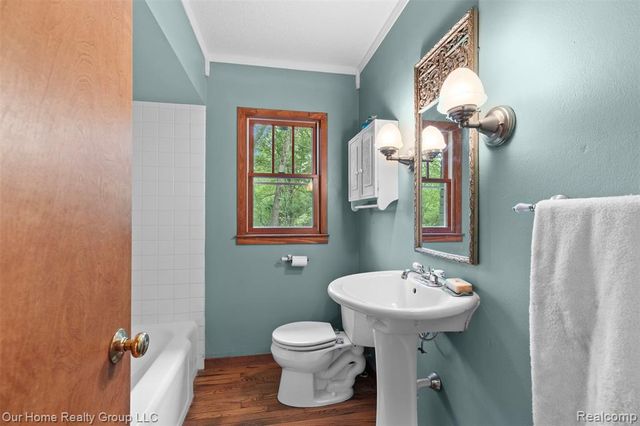 30761 Glenmuer Street, Farmington Hills, MI 48334