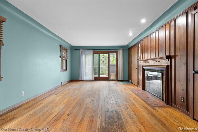 30761 Glenmuer Street, Farmington Hills, MI 48334