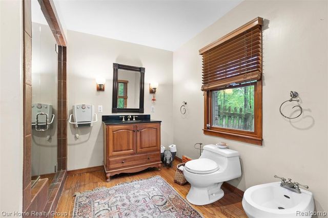 30761 Glenmuer Street, Farmington Hills, MI 48334