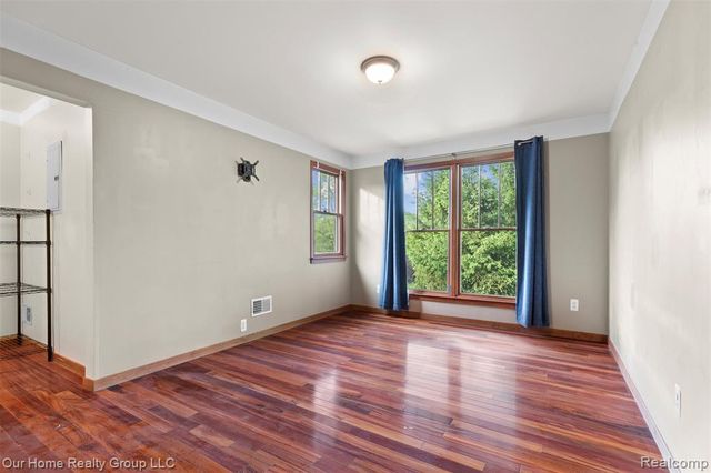 30761 Glenmuer Street, Farmington Hills, MI 48334