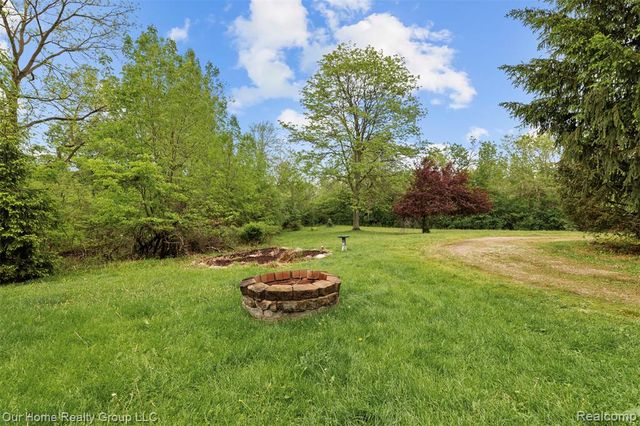 30761 Glenmuer Street, Farmington Hills, MI 48334
