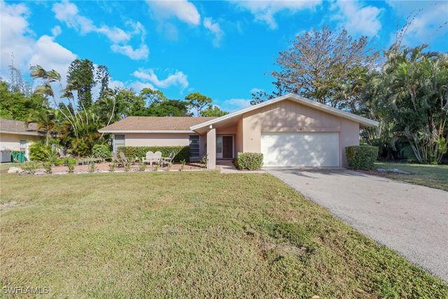 687 Cypress WAY E, Naples, FL 34110
