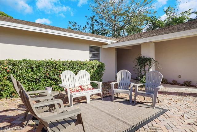 687 Cypress WAY E, Naples, FL 34110
