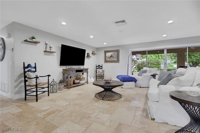 687 Cypress WAY E, Naples, FL 34110