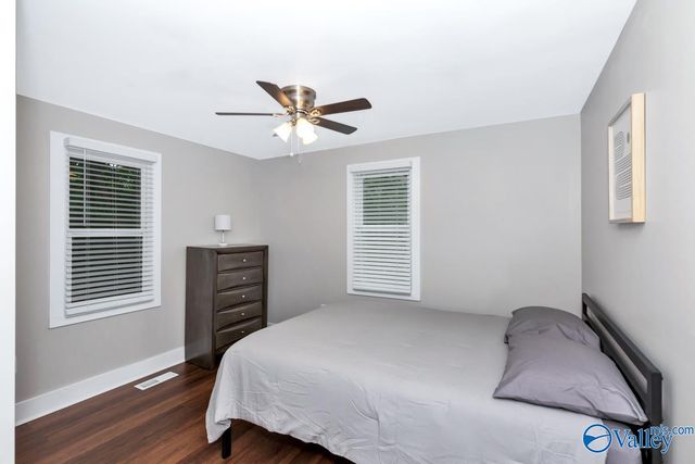 2910 NW Wilson Drive NW, Huntsville, AL 35816