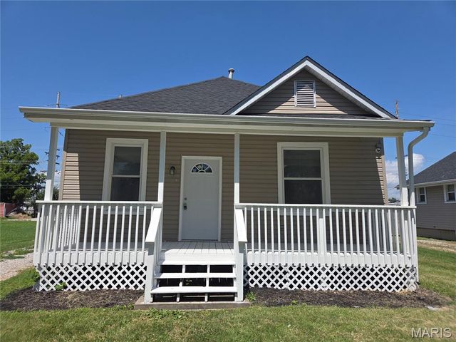 617 N 2nd Street, Dupo, IL 62239