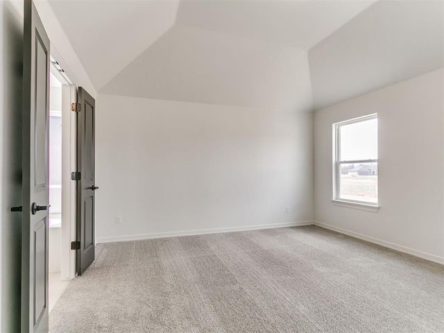 7705 Three Woods Lane, Yukon, OK 73099