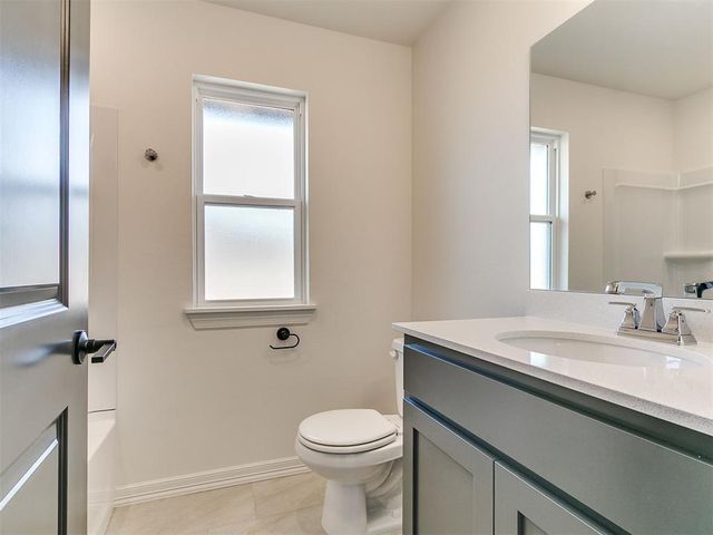7705 Three Woods Lane, Yukon, OK 73099