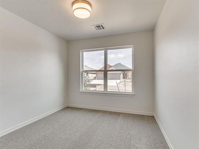 7705 Three Woods Lane, Yukon, OK 73099