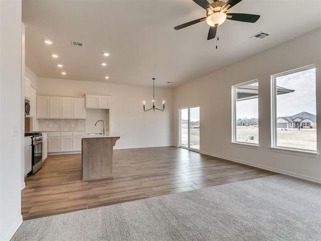 7705 Three Woods Lane, Yukon, OK 73099