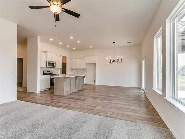 7705 Three Woods Lane, Yukon, OK 73099