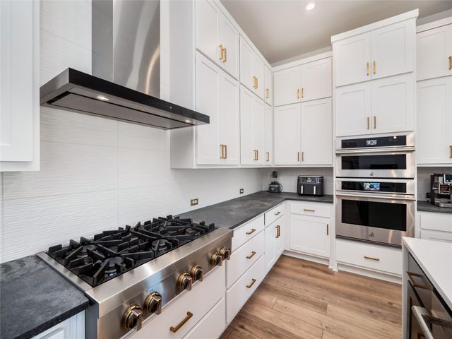 138 Yellow Bell RUN, Dripping Springs, TX 78620