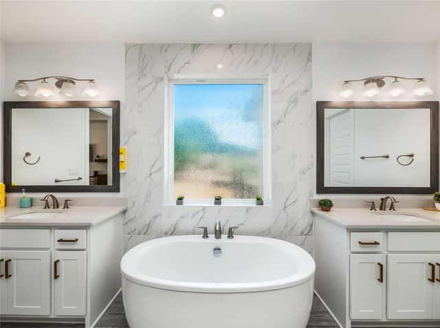 138 Yellow Bell RUN, Dripping Springs, TX 78620