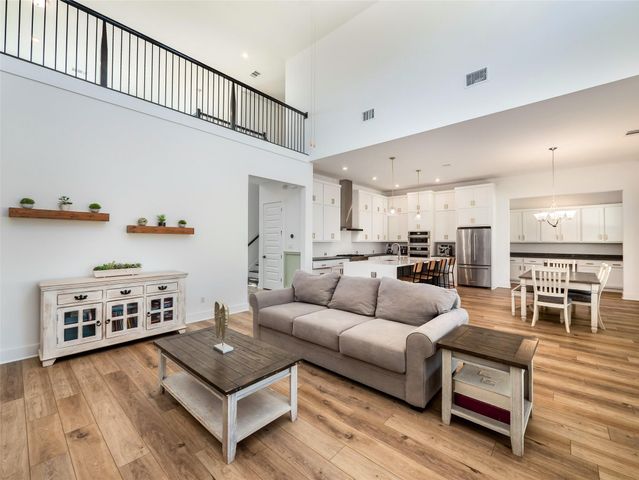 138 Yellow Bell RUN, Dripping Springs, TX 78620