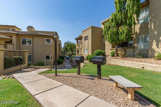 1880 E MORTEN Avenue 101, Phoenix, AZ 85020