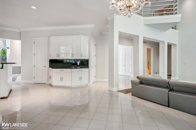 55766 Apple Lane, Shelby Twp, MI 48316