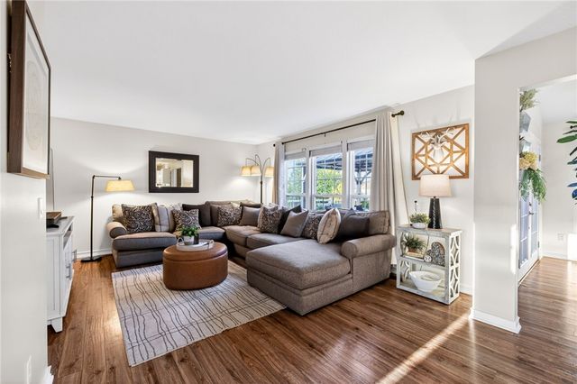 3205 White Pine Lane, Macedon, NY 14502