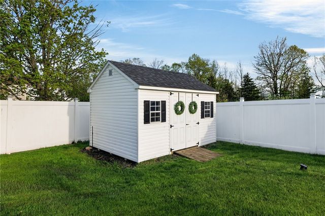 3205 White Pine Lane, Macedon, NY 14502