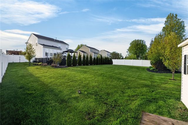 3205 White Pine Lane, Macedon, NY 14502