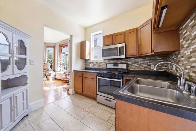 621 E 36th Street, Minneapolis, MN 55407