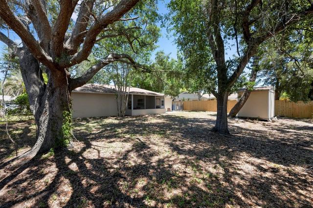 5446 FOXWOOD DRIVE, Sarasota, FL 34232