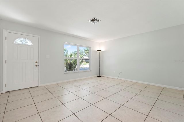 5446 FOXWOOD DRIVE, Sarasota, FL 34232