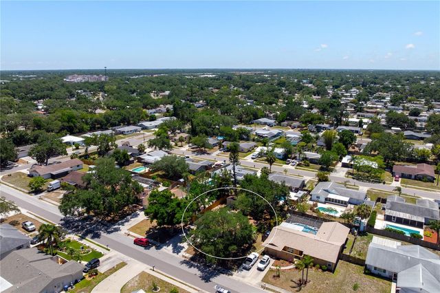 5446 FOXWOOD DRIVE, Sarasota, FL 34232