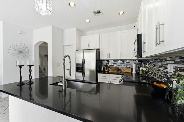 4162 Winnipeg Way, West Palm Beach, FL 33409