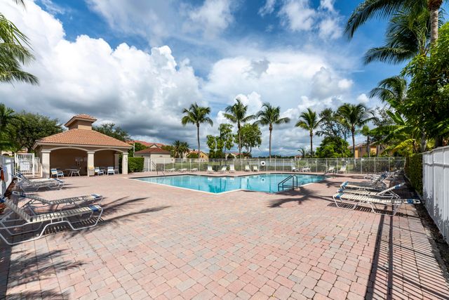 4162 Winnipeg Way, West Palm Beach, FL 33409