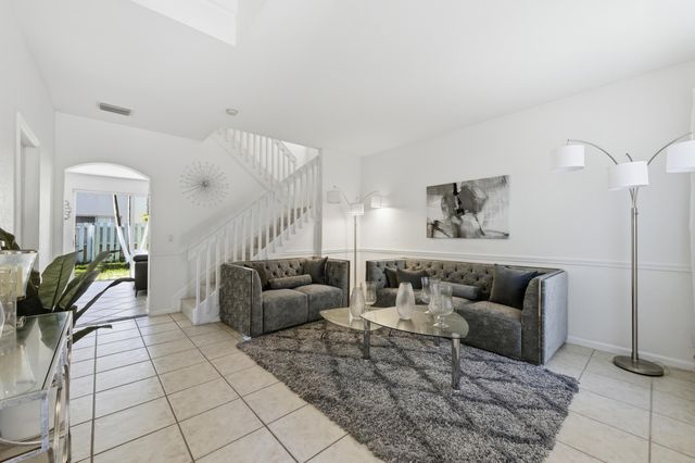 4162 Winnipeg Way, West Palm Beach, FL 33409