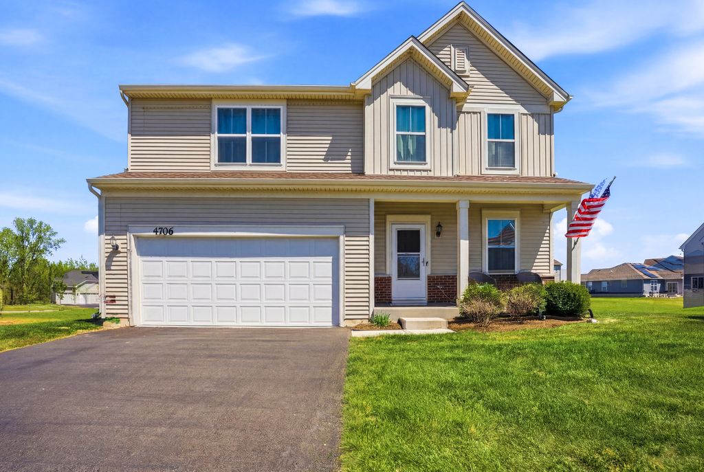 Image 2 of property listing at 4706 Fox Trail Court, Wonder Lake, IL 60097