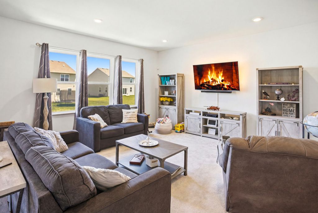 Image 11 of property listing at 4706 Fox Trail Court, Wonder Lake, IL 60097