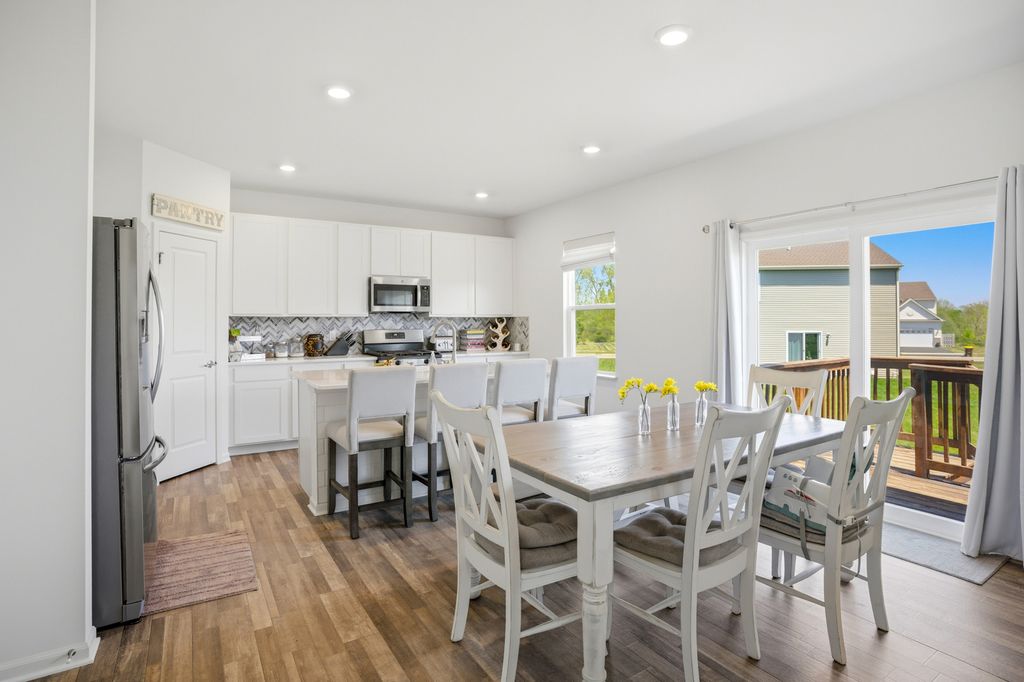 Image 12 of property listing at 4706 Fox Trail Court, Wonder Lake, IL 60097