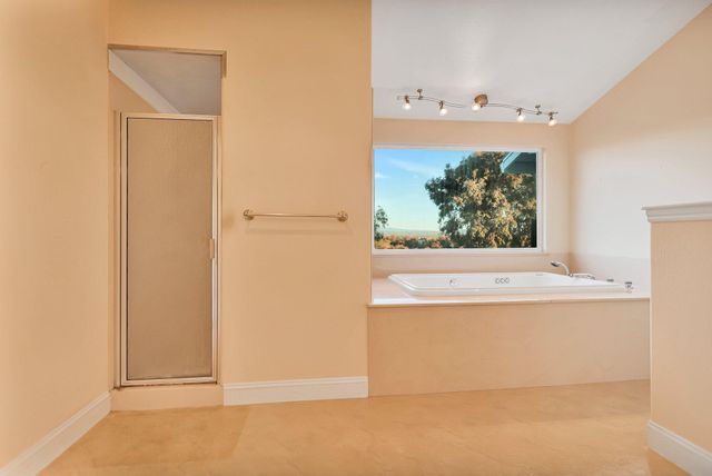 21607 Gilbert Drive, Palo Cedro, CA 96073