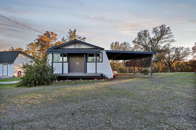 21607 Gilbert Drive, Palo Cedro, CA 96073