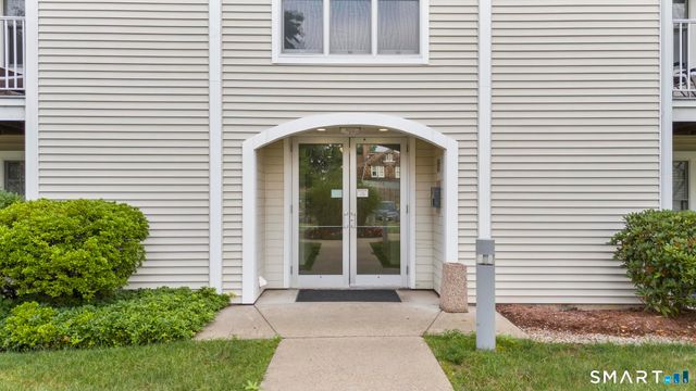 468 Main Street 111, East Lyme, CT 06357