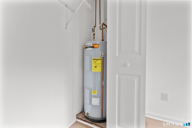 468 Main Street 111, East Lyme, CT 06357