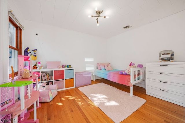 36 Clara St, North Haledon Boro, NJ 07508