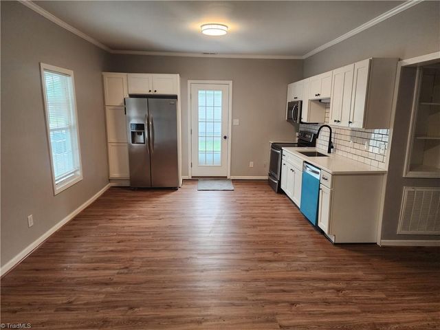 633 Irving Avenue, Eden, NC 27288