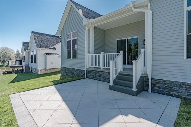 6469 N Cobblestone Road, Mayfield Village, OH 44143