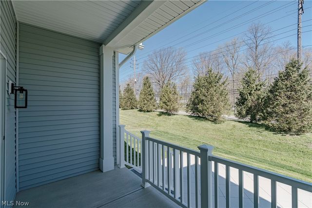 6469 N Cobblestone Road, Mayfield Village, OH 44143