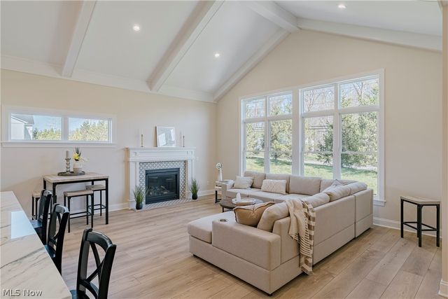 6469 N Cobblestone Road, Mayfield Village, OH 44143